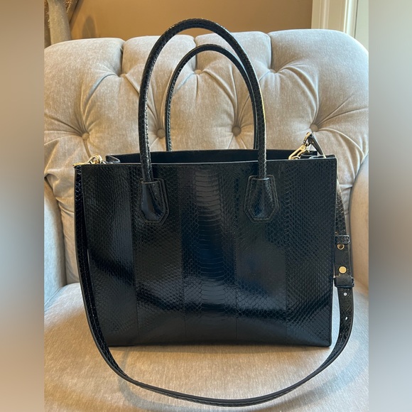 Michael Kors Mercer Large Tote - Picture 5 of 8
